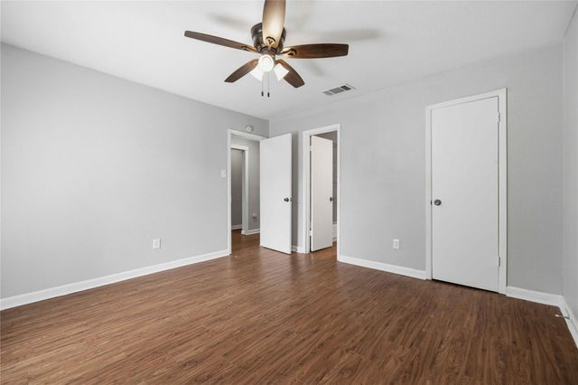 4502 Turnstone DR, Austin, TX 78744