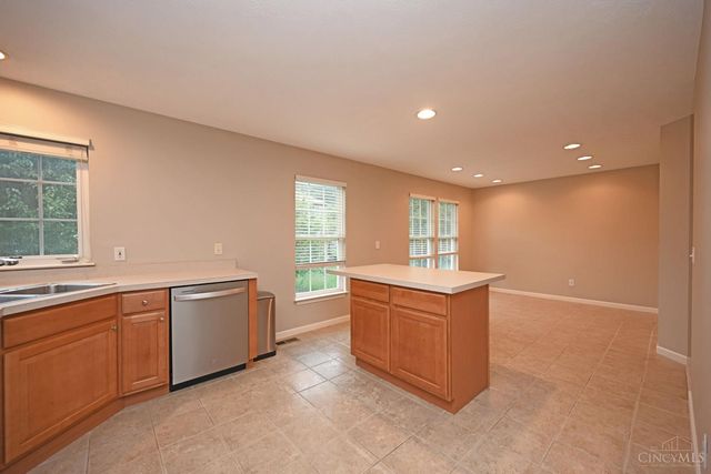 7207 Ivy Way, Newtown, OH 45244