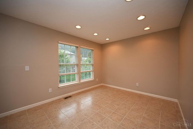 7207 Ivy Way, Newtown, OH 45244