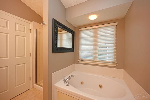 7207 Ivy Way, Newtown, OH 45244