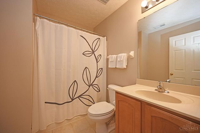 7207 Ivy Way, Newtown, OH 45244