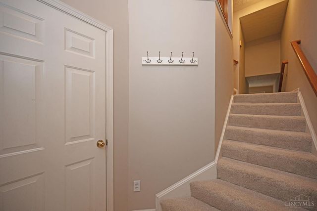7207 Ivy Way, Newtown, OH 45244
