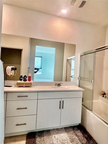 16670 Crocus 1, Fontana, CA 92336