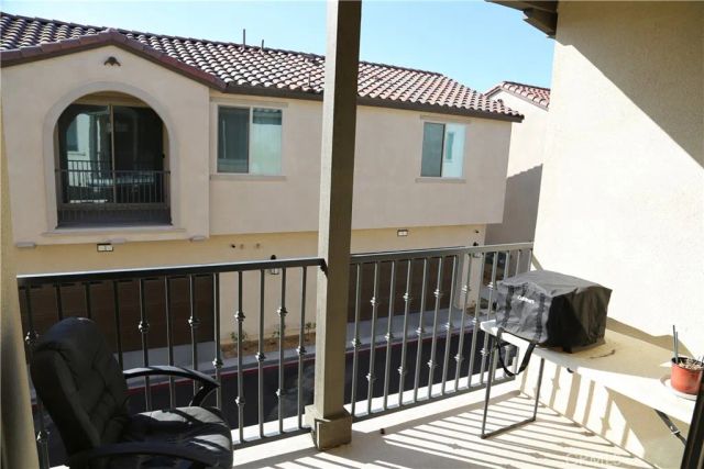 16670 Crocus 1, Fontana, CA 92336