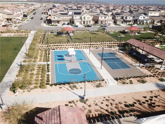 16670 Crocus 1, Fontana, CA 92336