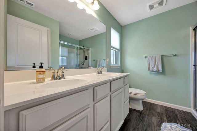 122 Regatta Park Drive, Fairborn, OH 45324