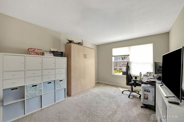 122 Regatta Park Drive, Fairborn, OH 45324