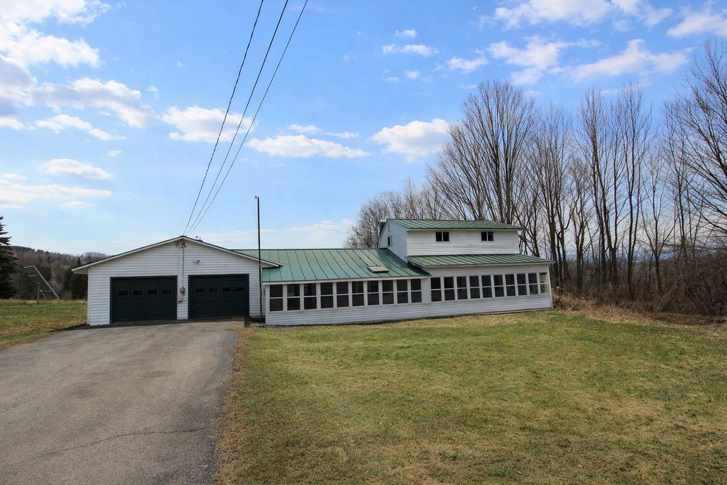 22 Sunset Road, Barre Town, VT 05641