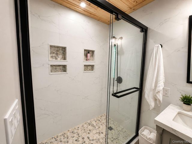 47 Mountain View Drive, Pleasant Valley, NY 12569