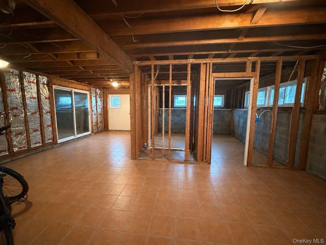 47 Mountain View Drive, Pleasant Valley, NY 12569