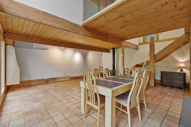 75 West St, Pepperell, MA 01463