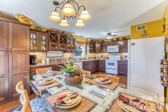 73 Toxaway Views Drive 306, Lake Toxaway, NC 28747