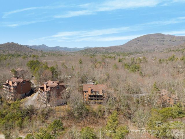 73 Toxaway Views Drive 306, Lake Toxaway, NC 28747