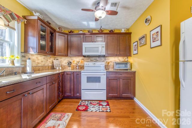 73 Toxaway Views Drive 306, Lake Toxaway, NC 28747