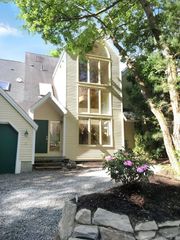 12 Deer Path 12, Hudson, MA 01749