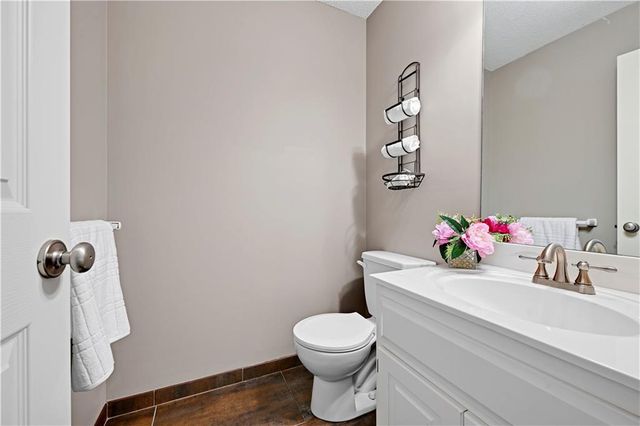 12112 S Redbud Lane, Olathe, KS 66061