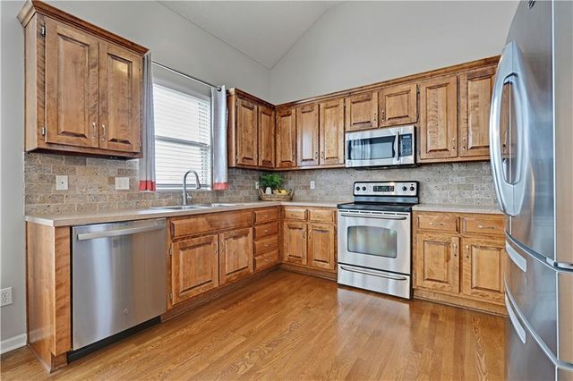 12112 S Redbud Lane, Olathe, KS 66061