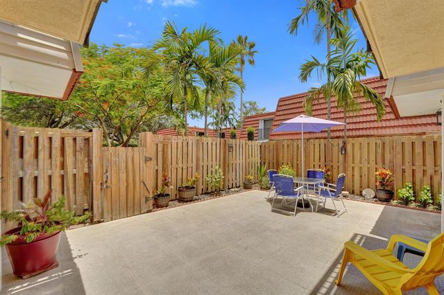 714 NW 98TH Circle, Plantation, FL 33324