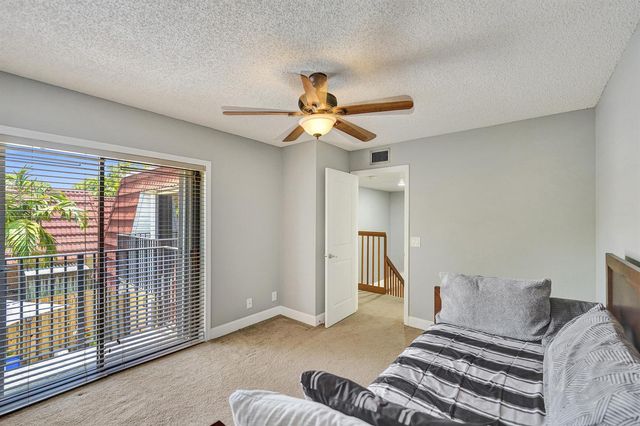 714 NW 98TH Circle, Plantation, FL 33324
