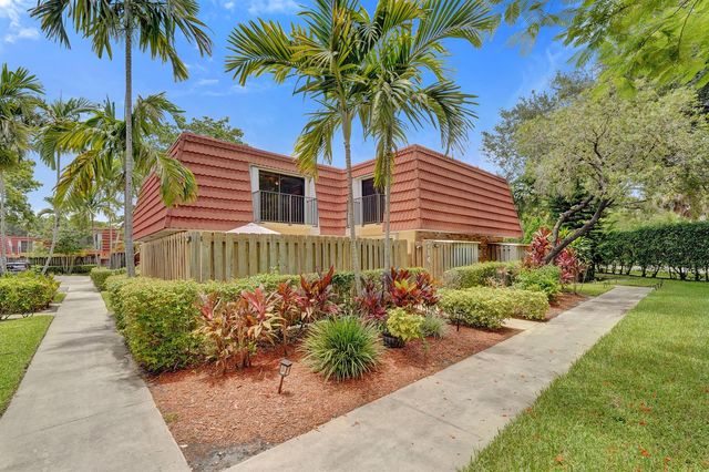 714 NW 98TH Circle, Plantation, FL 33324