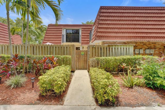 714 NW 98TH Circle, Plantation, FL 33324