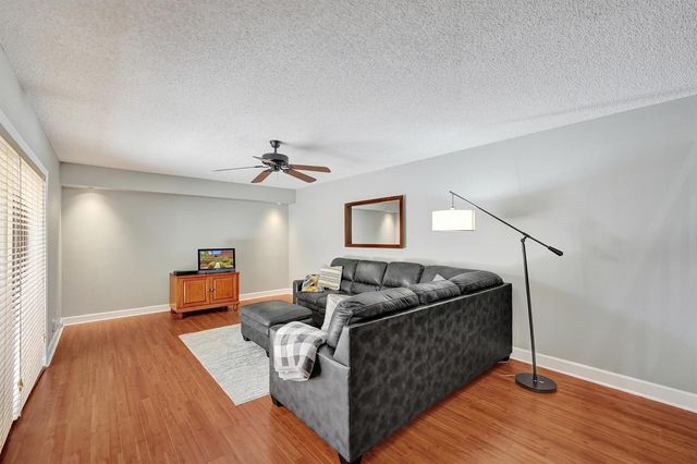 714 NW 98TH Circle, Plantation, FL 33324