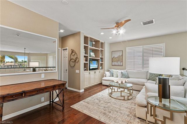 5965 Ashford LN, Naples, FL 34110