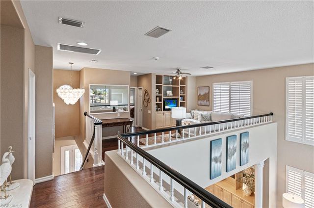 5965 Ashford LN, Naples, FL 34110