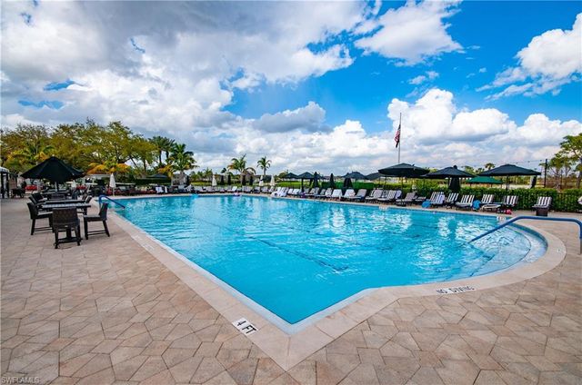 5965 Ashford LN, Naples, FL 34110