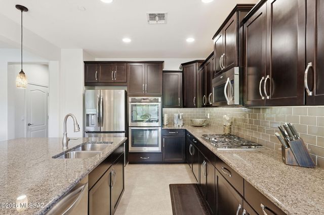 3946 W Post Ranch Place, Marana, AZ 85658