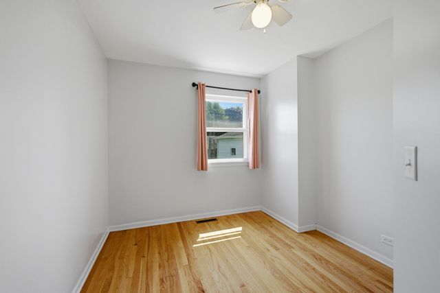 219 N Berteau Avenue, Bartlett, IL 60103