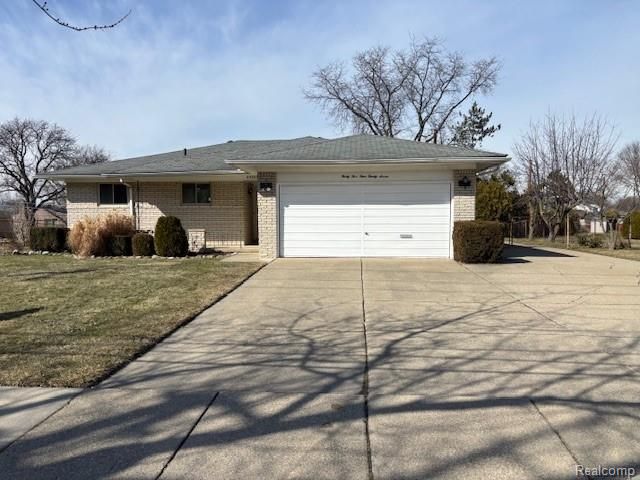 35427 Moravian Drive, Sterling Heights, MI 48312