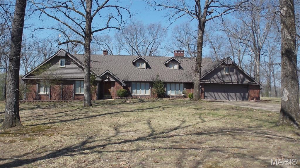 1301 Lurlyn Drive, Poplar Bluff, MO 63901