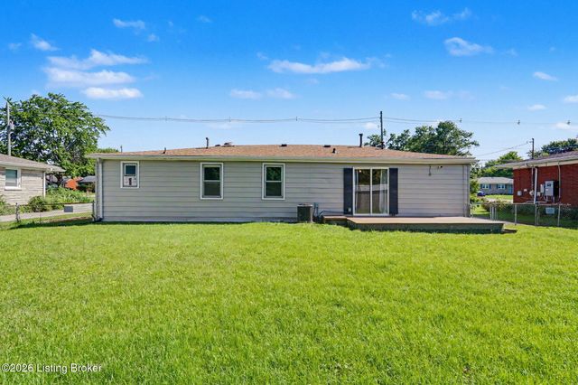1008 Cristland Rd, Louisville, KY 40214