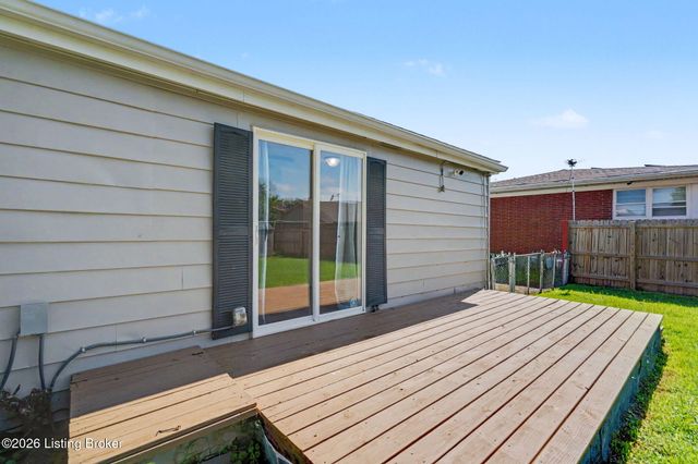 1008 Cristland Rd, Louisville, KY 40214