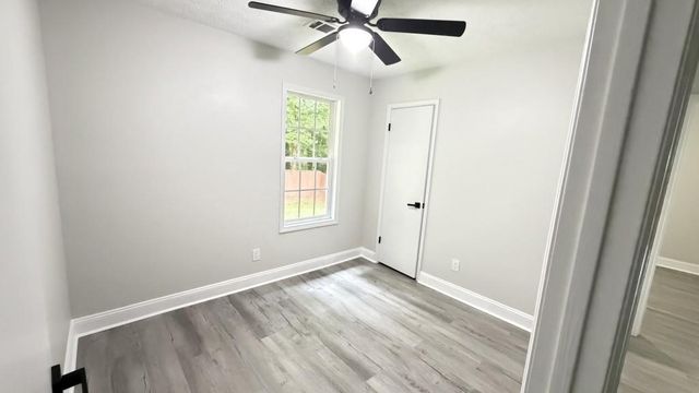 733 Inland Way, Lilburn, GA 30047