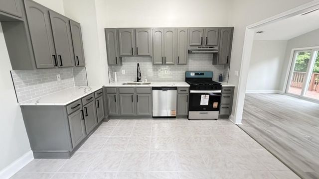 733 Inland Way, Lilburn, GA 30047