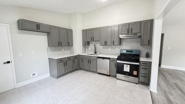 733 Inland Way, Lilburn, GA 30047