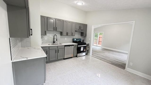733 Inland Way, Lilburn, GA 30047