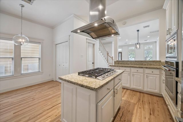 1223 Waverly Street, Houston, TX 77008