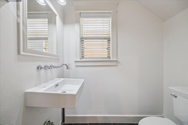 1223 Waverly Street, Houston, TX 77008