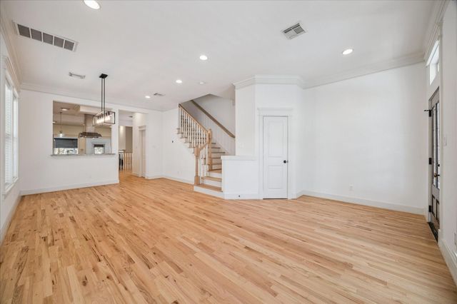 1223 Waverly Street, Houston, TX 77008