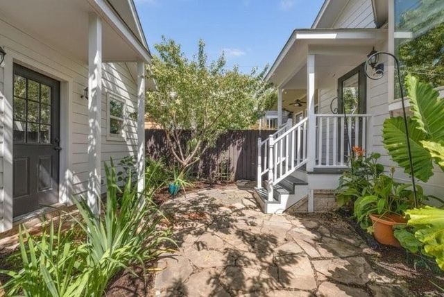 1223 Waverly Street, Houston, TX 77008