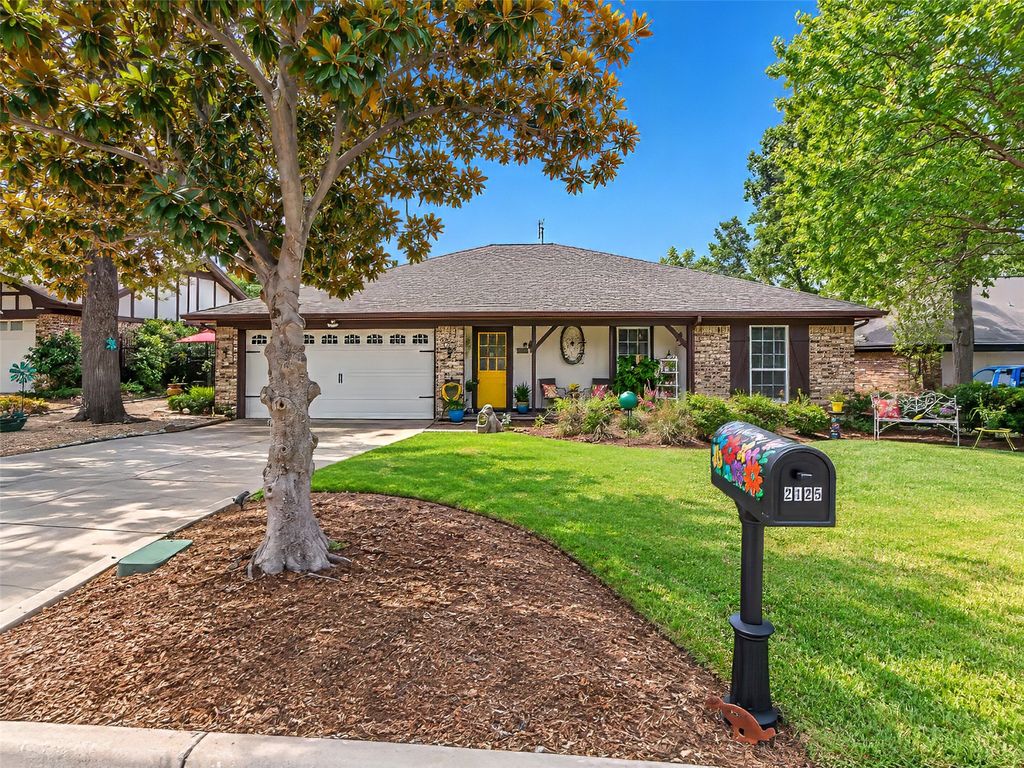 2125 Cambridge Drive, Hurst, TX 76054 — photo 5