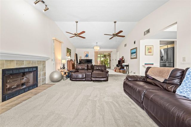 4424 MEADOW CREEK CIRCLE, Sarasota, FL 34233