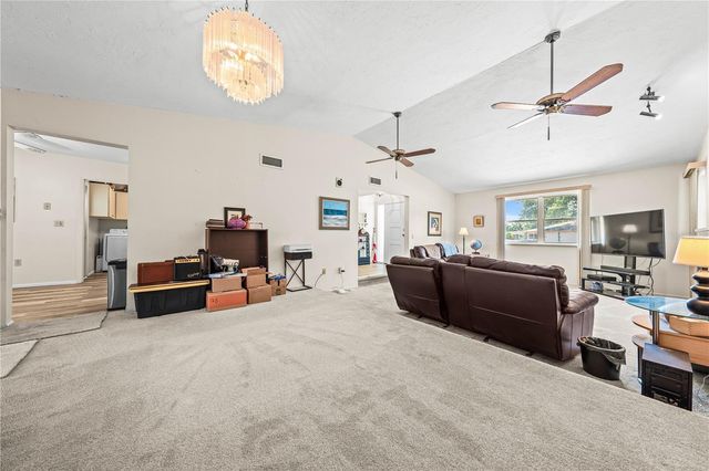 4424 MEADOW CREEK CIRCLE, Sarasota, FL 34233