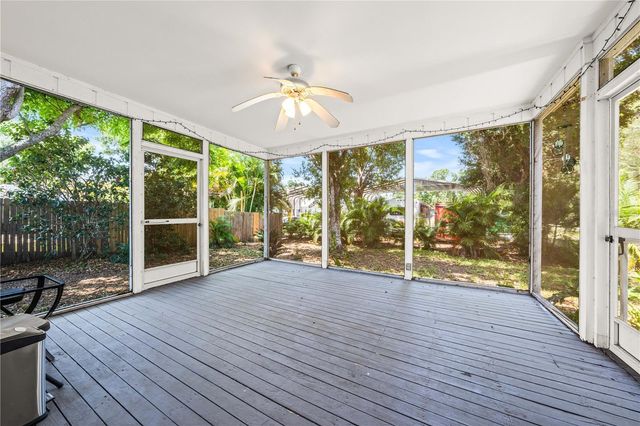 4424 MEADOW CREEK CIRCLE, Sarasota, FL 34233