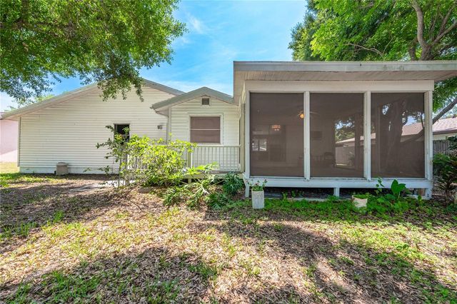 4424 MEADOW CREEK CIRCLE, Sarasota, FL 34233