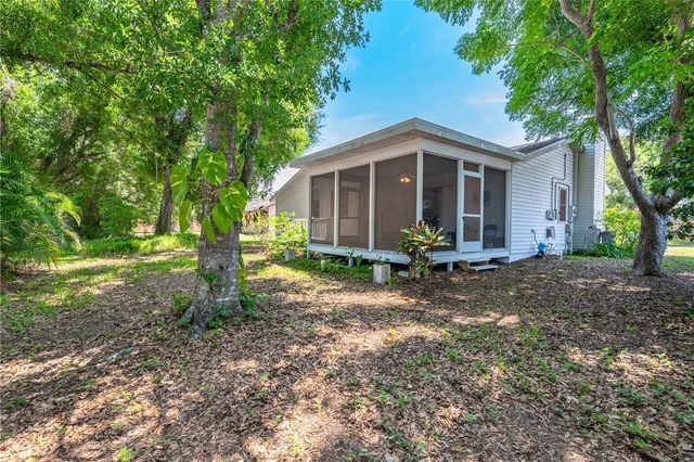 4424 MEADOW CREEK CIRCLE, Sarasota, FL 34233