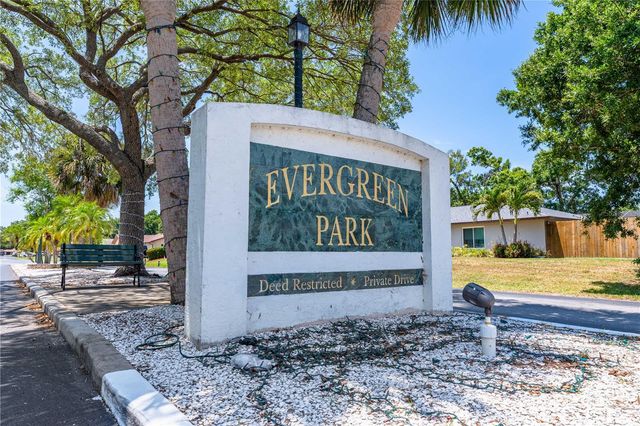 4424 MEADOW CREEK CIRCLE, Sarasota, FL 34233